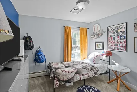 30 Eldredge Avenue East Greenwich RI 02818