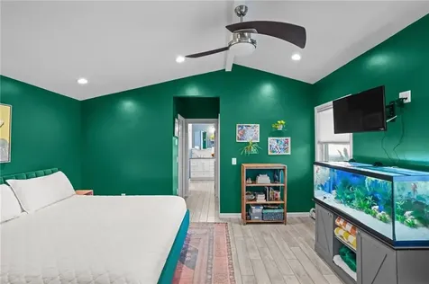 30 Eldredge Avenue East Greenwich RI 02818