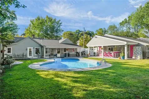 30 Eldredge Avenue East Greenwich RI 02818