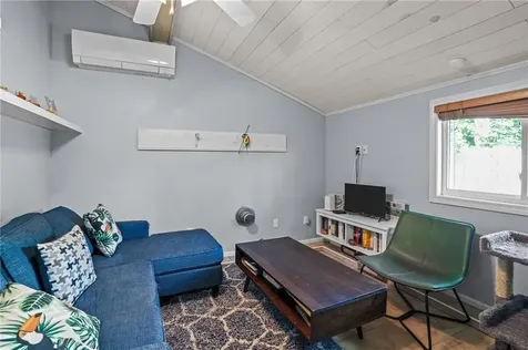 30 Eldredge Avenue East Greenwich RI 02818