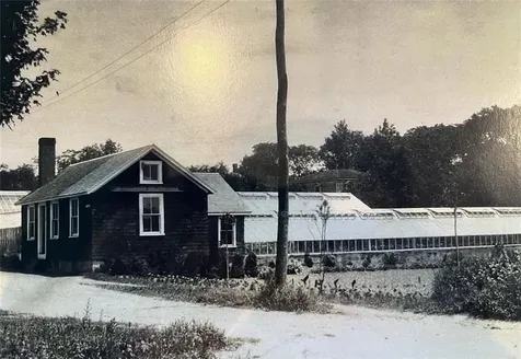 30 Eldredge Avenue East Greenwich RI 02818