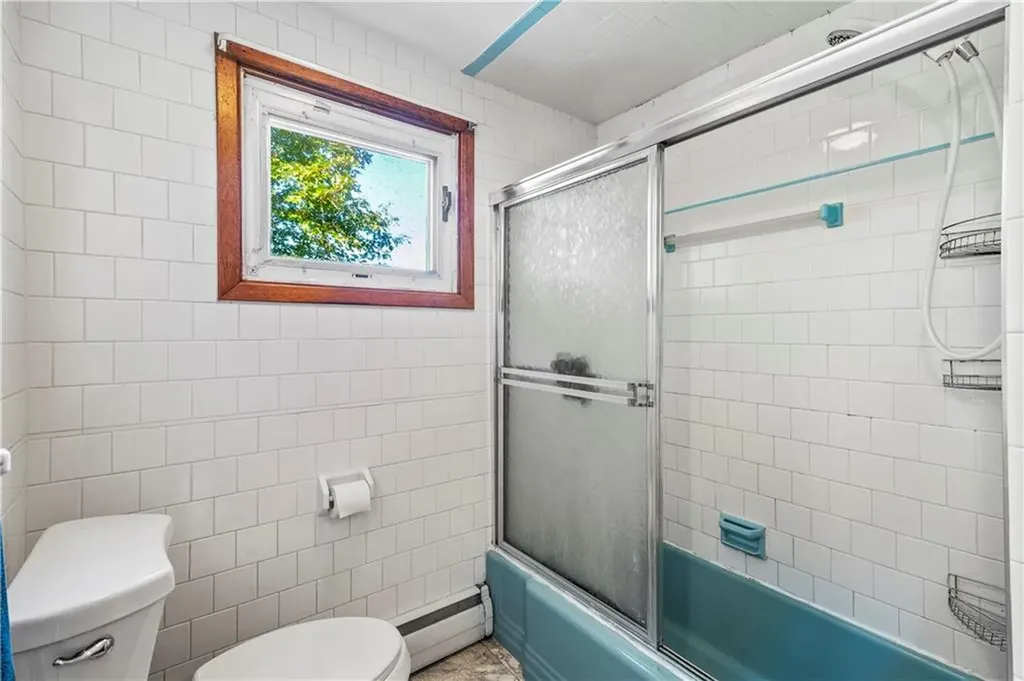 131 Woodland Avenue Cranston RI 02920