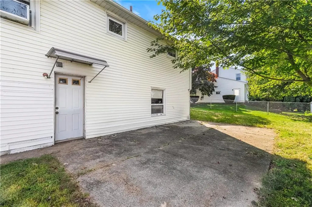 131 Woodland Avenue Cranston RI 02920