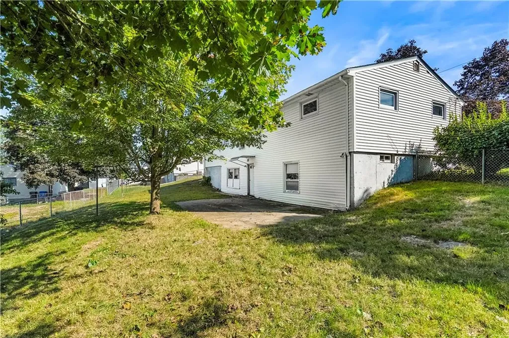 131 Woodland Avenue Cranston RI 02920