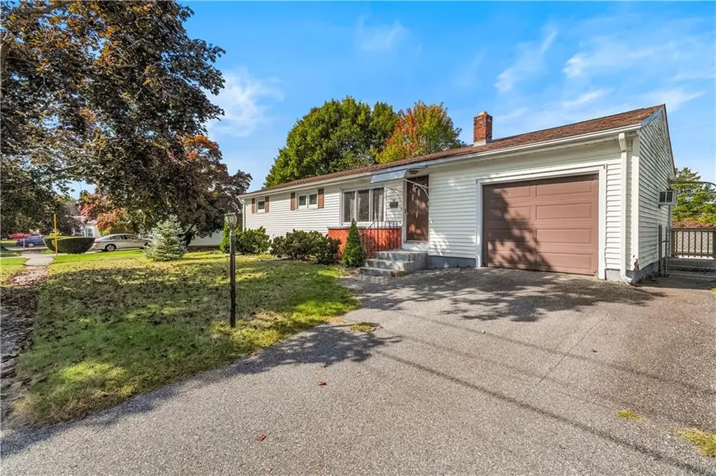 131 Woodland Avenue Cranston RI 02920