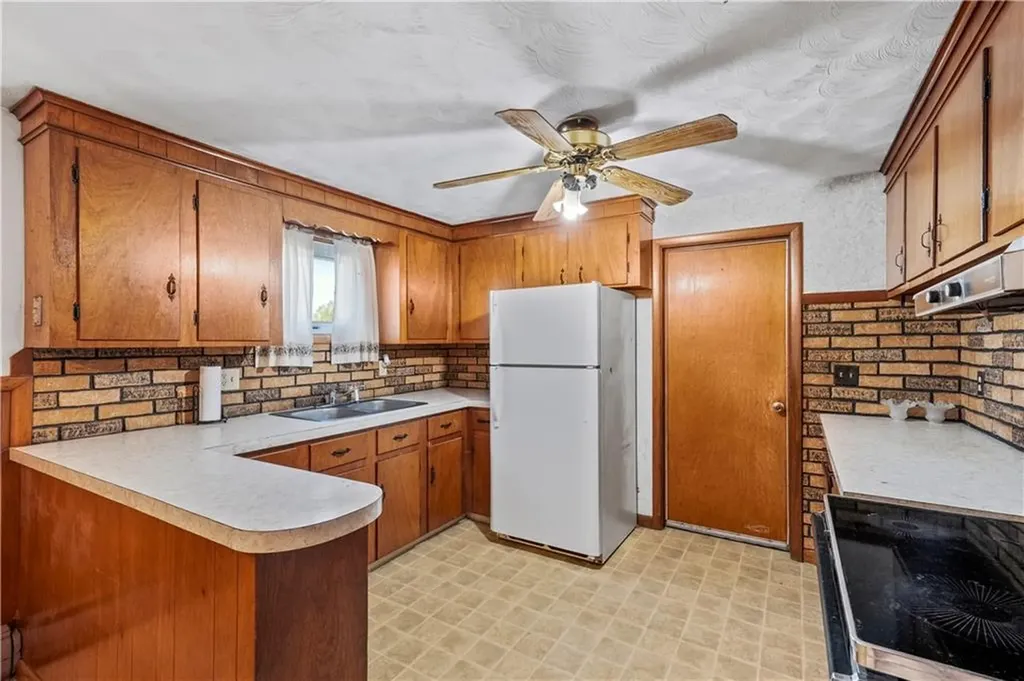 131 Woodland Avenue Cranston RI 02920