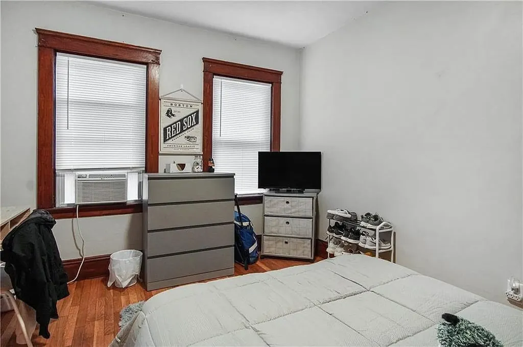 1012 Narragansett Boulevard Providence RI 02905