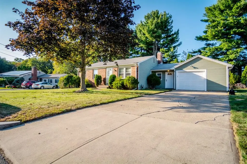 444 Knollwood Drive Woonsocket RI 02895