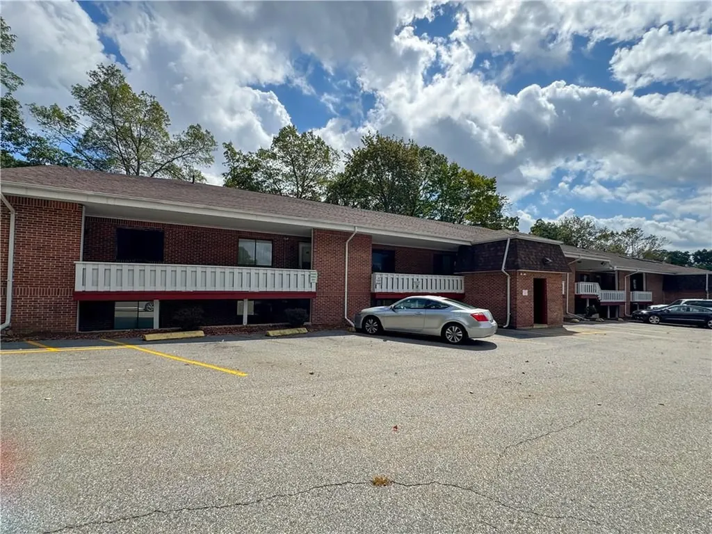 567 Smithfield Road North Providence RI 02904