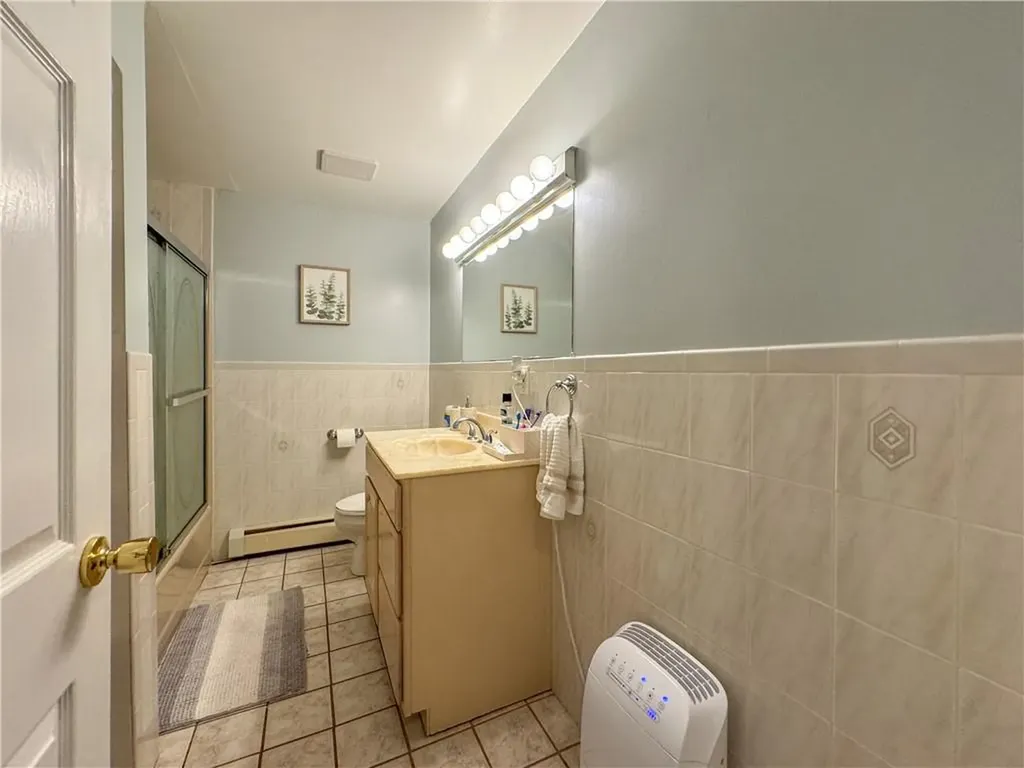 567 Smithfield Road North Providence RI 02904