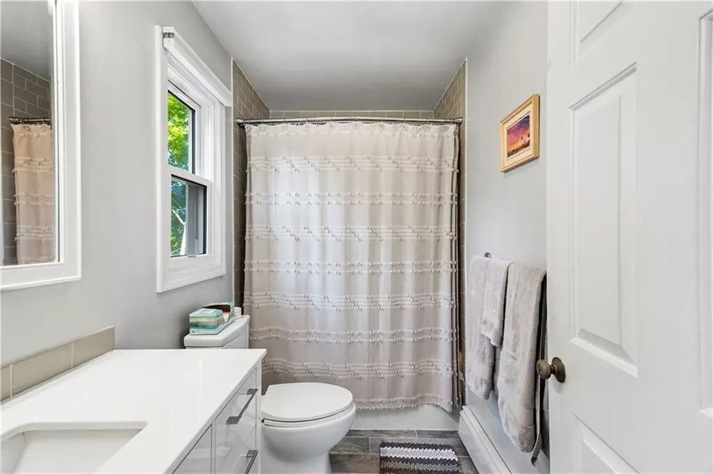 46 Thurston Avenue Newport RI 02840