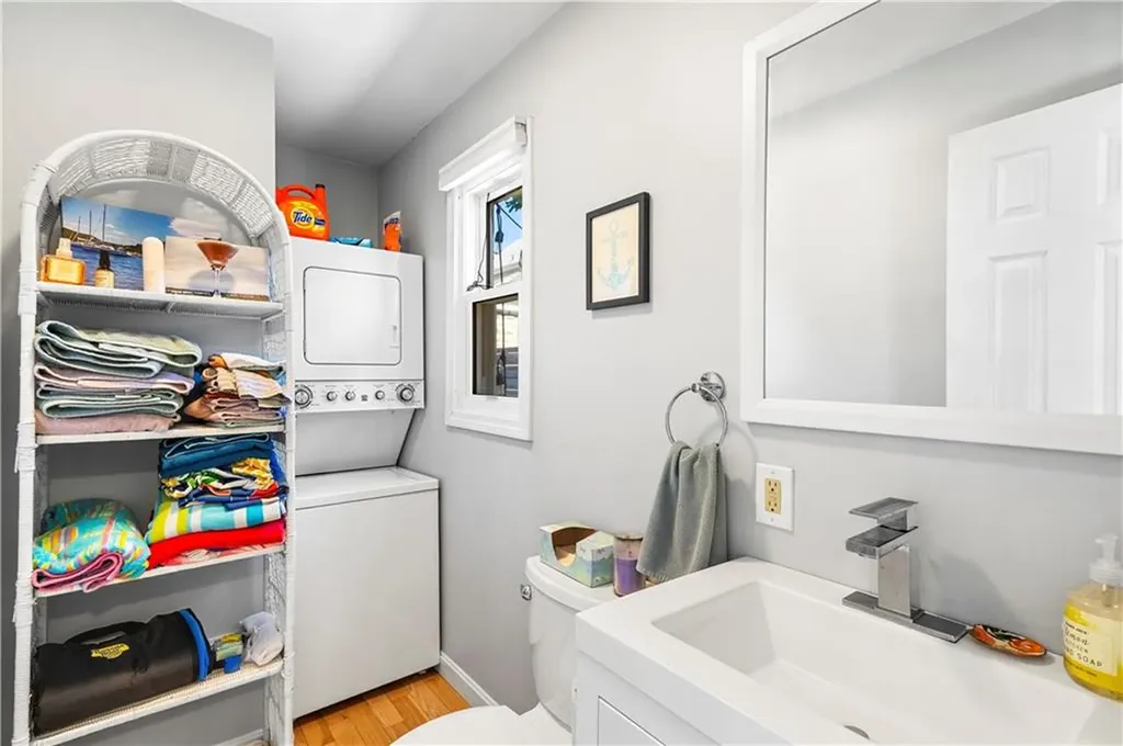 46 Thurston Avenue Newport RI 02840