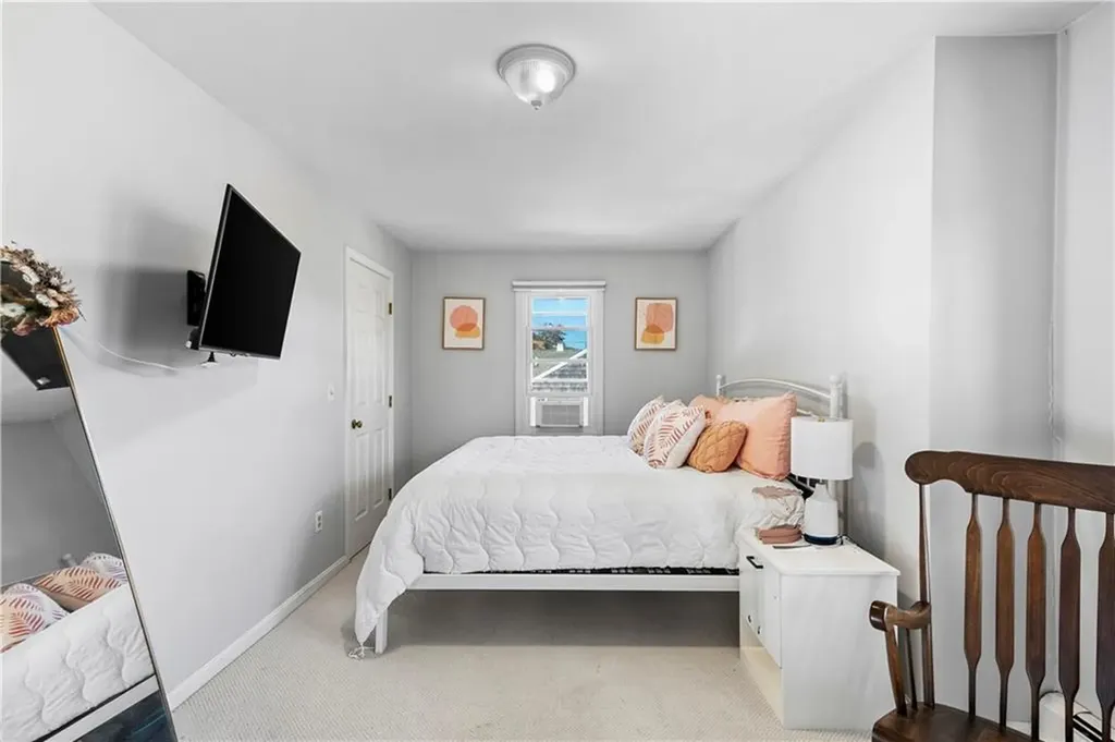46 Thurston Avenue Newport RI 02840