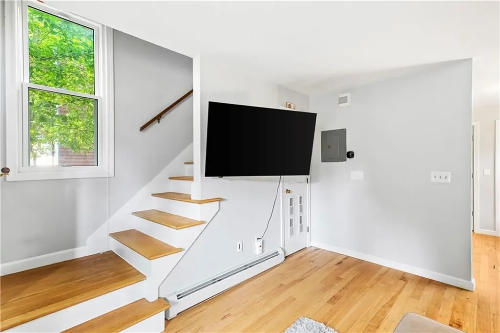 46 Thurston Avenue Newport RI 02840