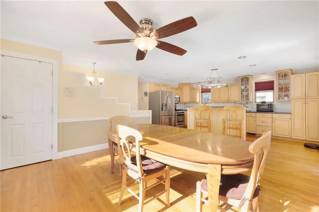 15 Anthony Street Warwick RI 02886