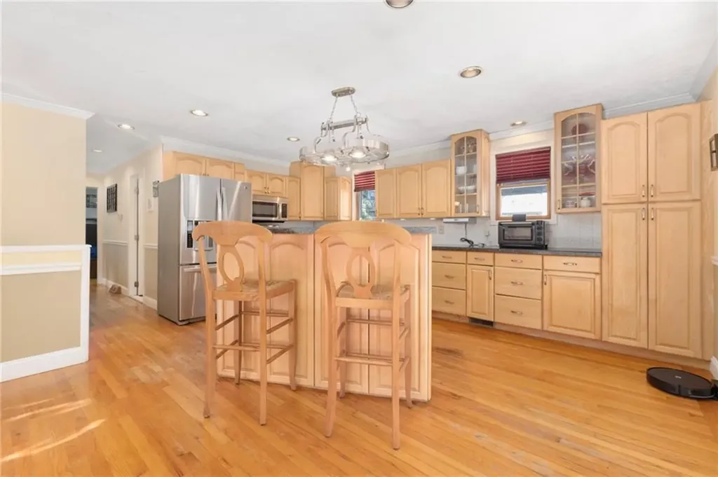 15 Anthony Street Warwick RI 02886