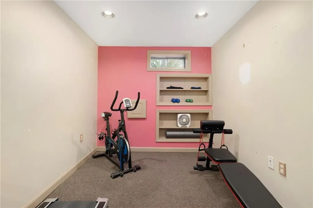 15 Anthony Street Warwick RI 02886