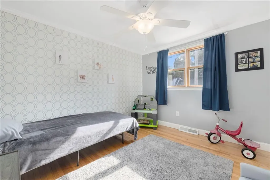 15 Anthony Street Warwick RI 02886