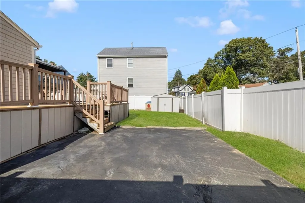 15 Anthony Street Warwick RI 02886