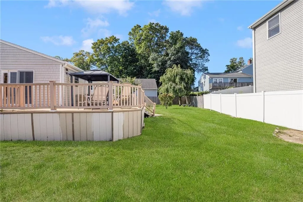 15 Anthony Street Warwick RI 02886
