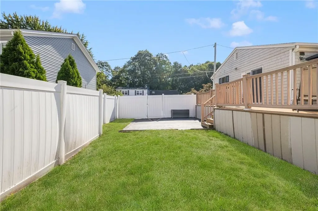 15 Anthony Street Warwick RI 02886