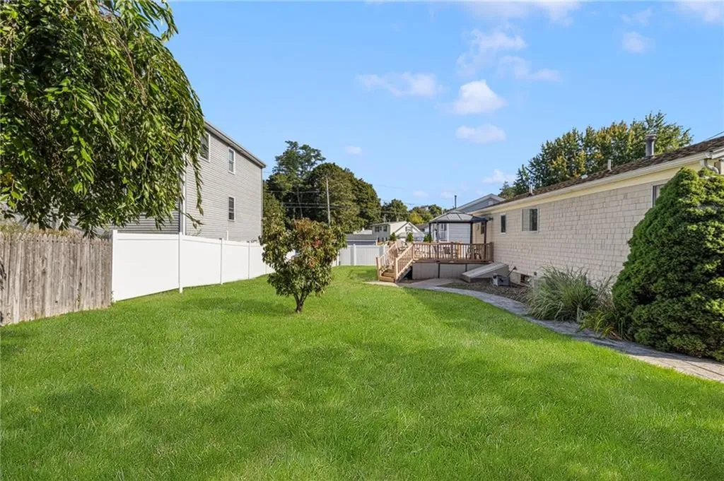 15 Anthony Street Warwick RI 02886