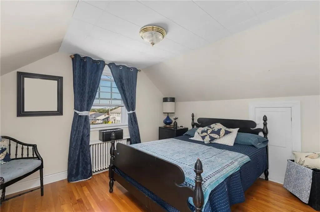 155 Evarts Street Newport RI 02840
