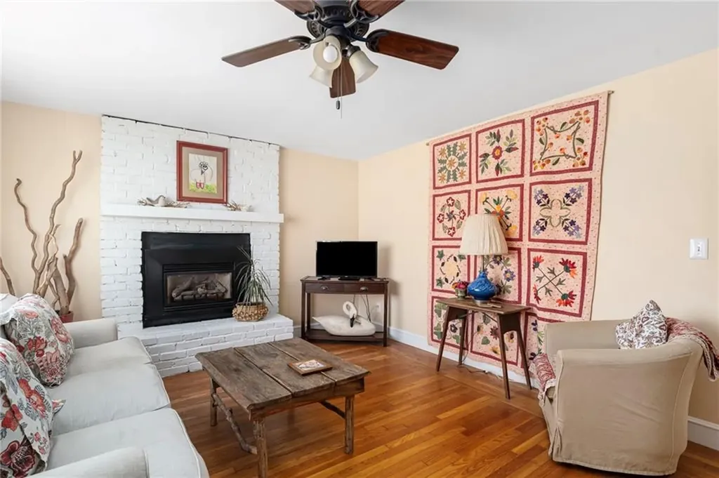 155 Evarts Street Newport RI 02840