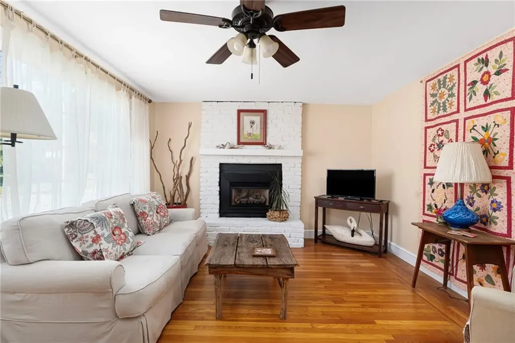 155 Evarts Street Newport RI 02840