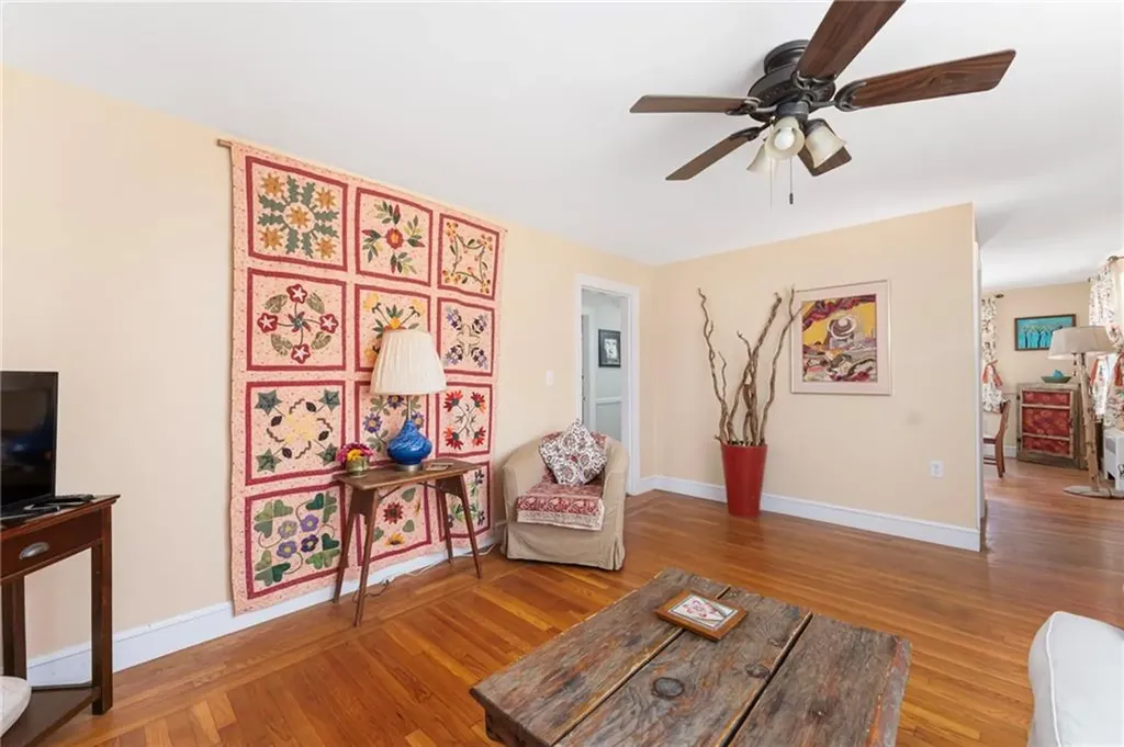 155 Evarts Street Newport RI 02840