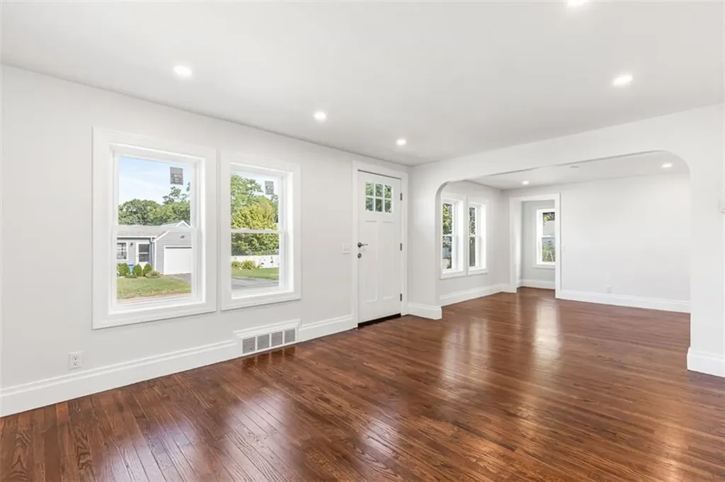 5 Taylor Court Cumberland RI 02864