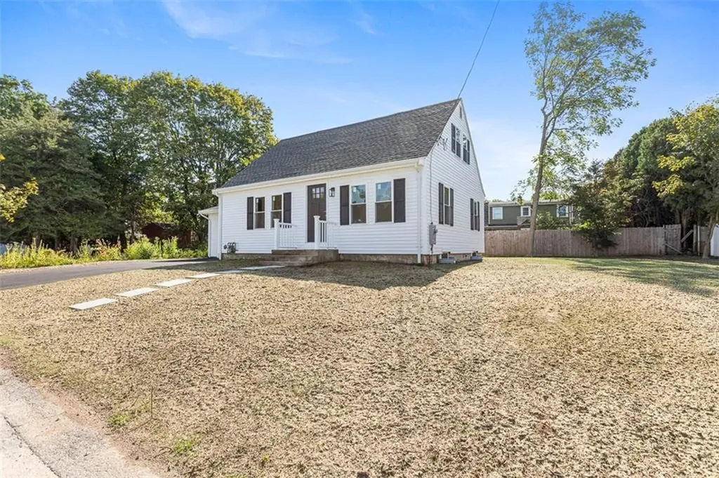 5 Taylor Court Cumberland RI 02864