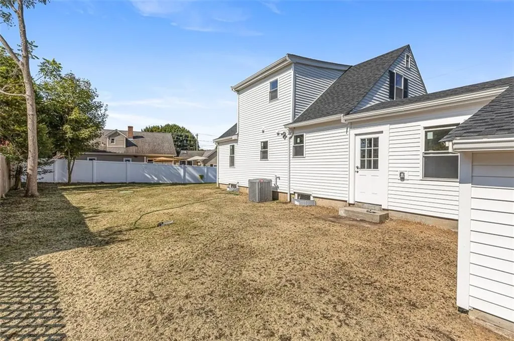 5 Taylor Court Cumberland RI 02864