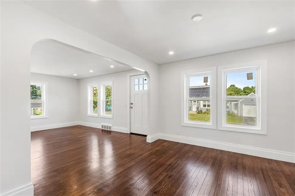 5 Taylor Court Cumberland RI 02864