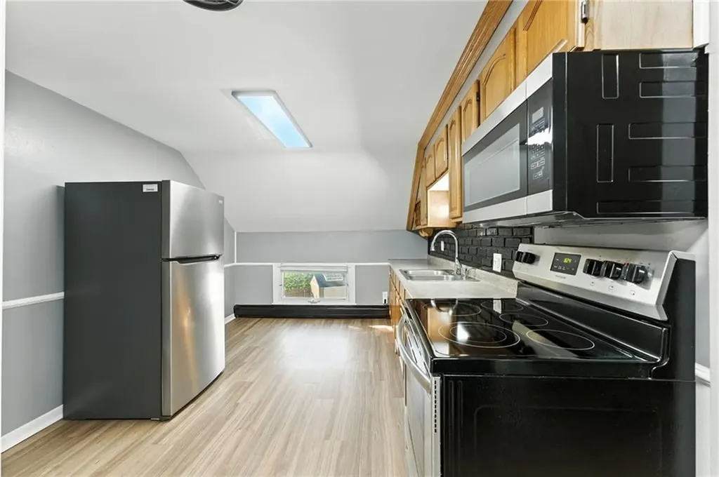 6 Roberts Street West Warwick RI 02893