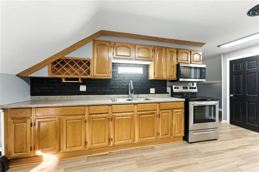 6 Roberts Street West Warwick RI 02893