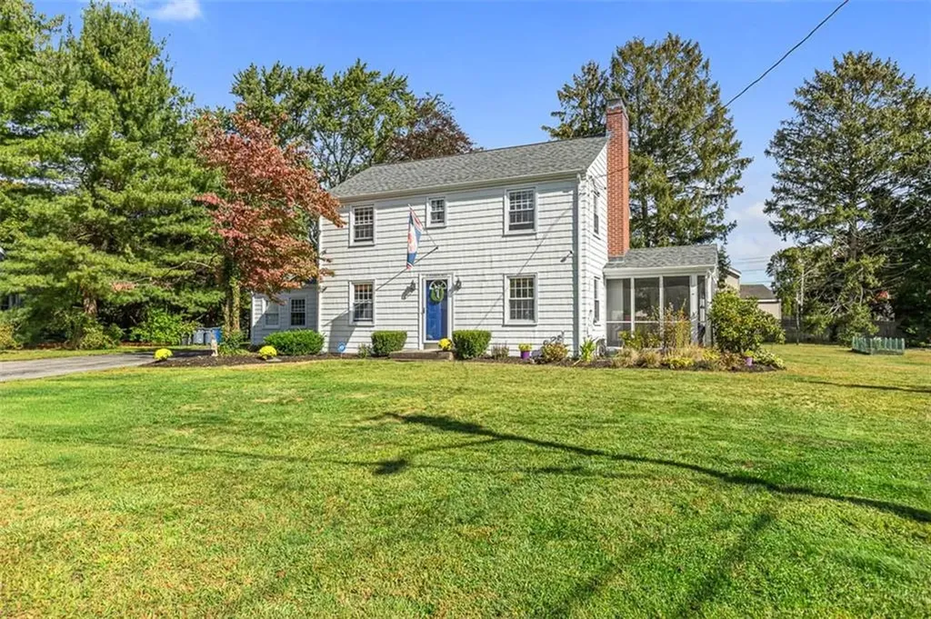 15 Stanhope Drive Barrington RI 02806