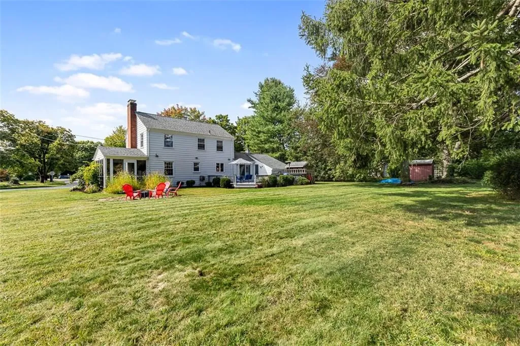 15 Stanhope Drive Barrington RI 02806