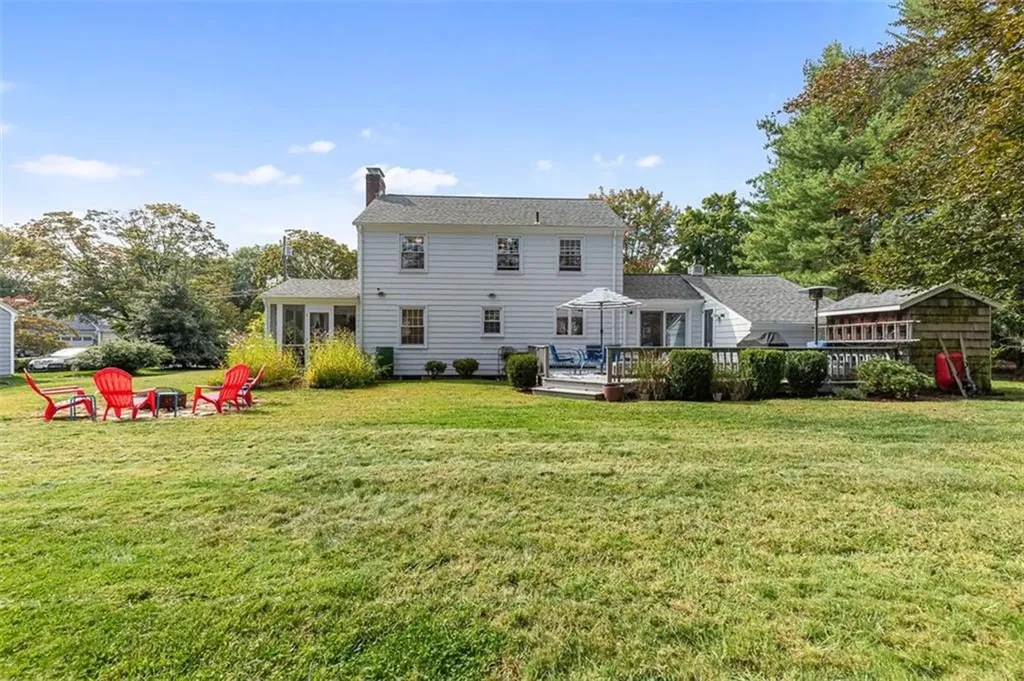 15 Stanhope Drive Barrington RI 02806