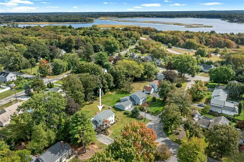 15 Stanhope Drive Barrington RI 02806