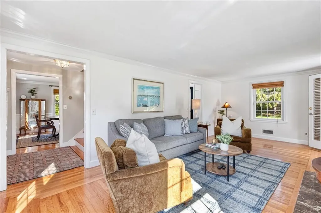 15 Stanhope Drive Barrington RI 02806