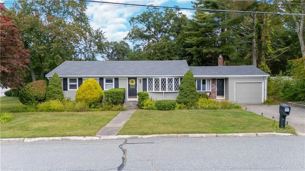 1 Mulberry Lane Lincoln RI 02865