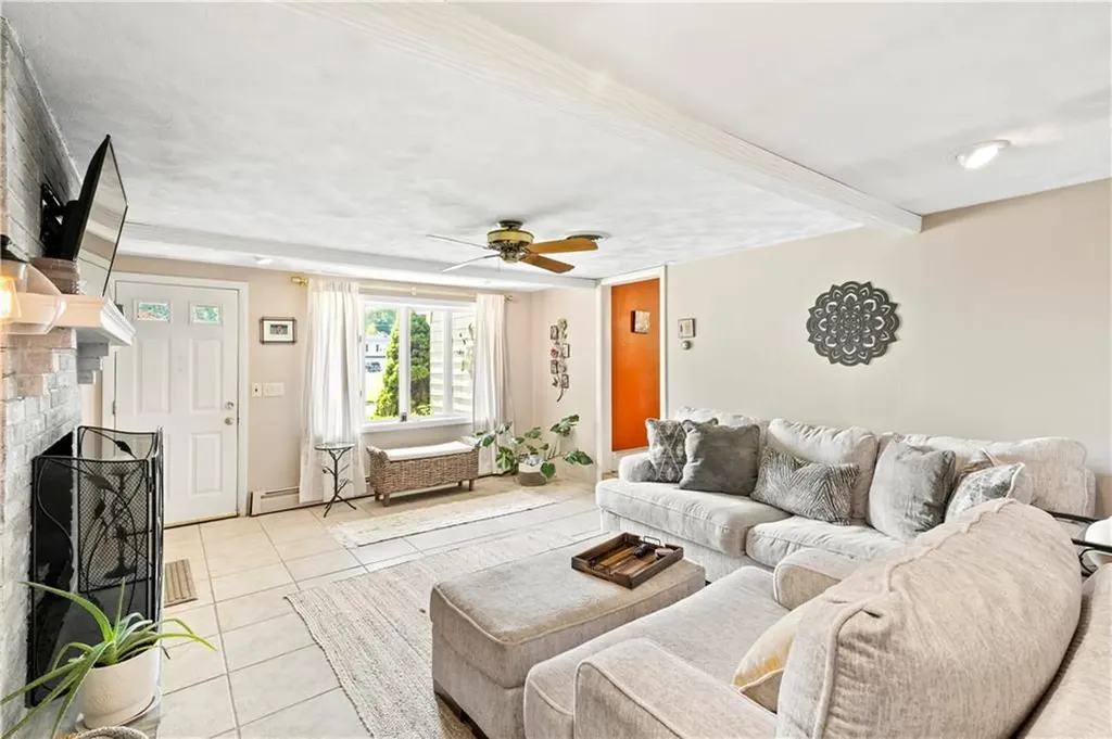 1 Mulberry Lane Lincoln RI 02865