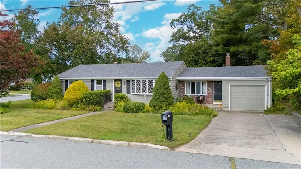 1 Mulberry Lane Lincoln RI 02865