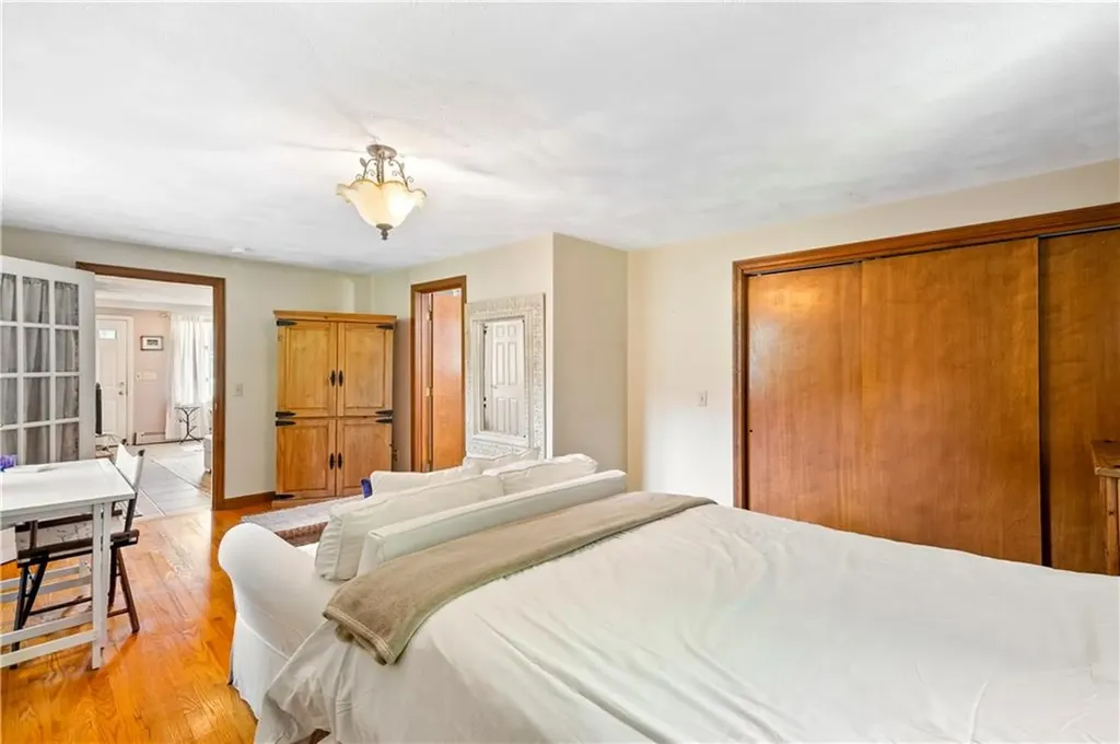 1 Mulberry Lane Lincoln RI 02865