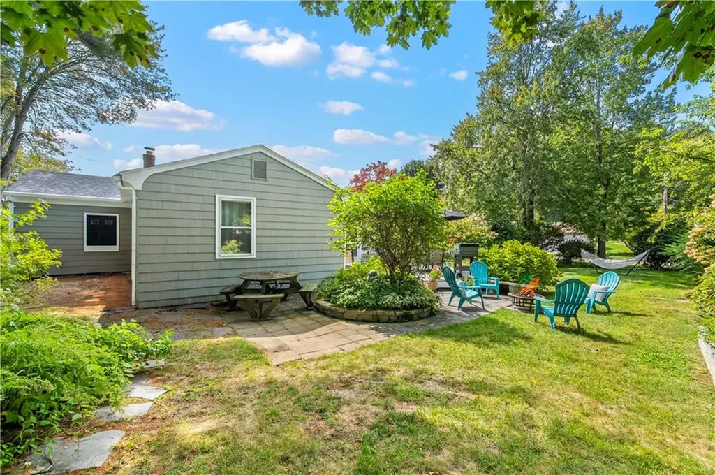 1 Mulberry Lane Lincoln RI 02865