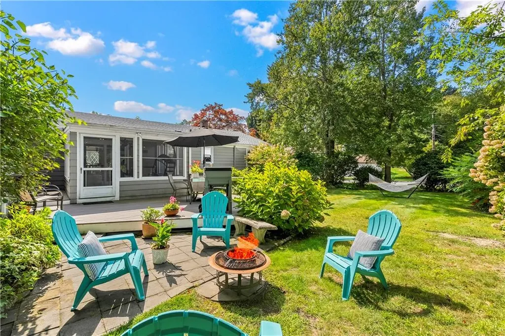 1 Mulberry Lane Lincoln RI 02865
