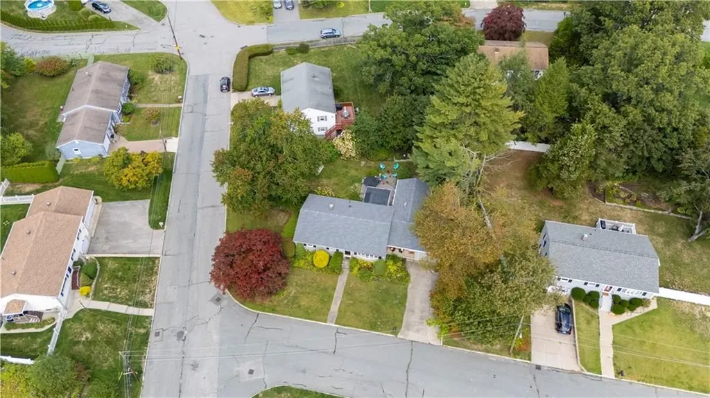1 Mulberry Lane Lincoln RI 02865