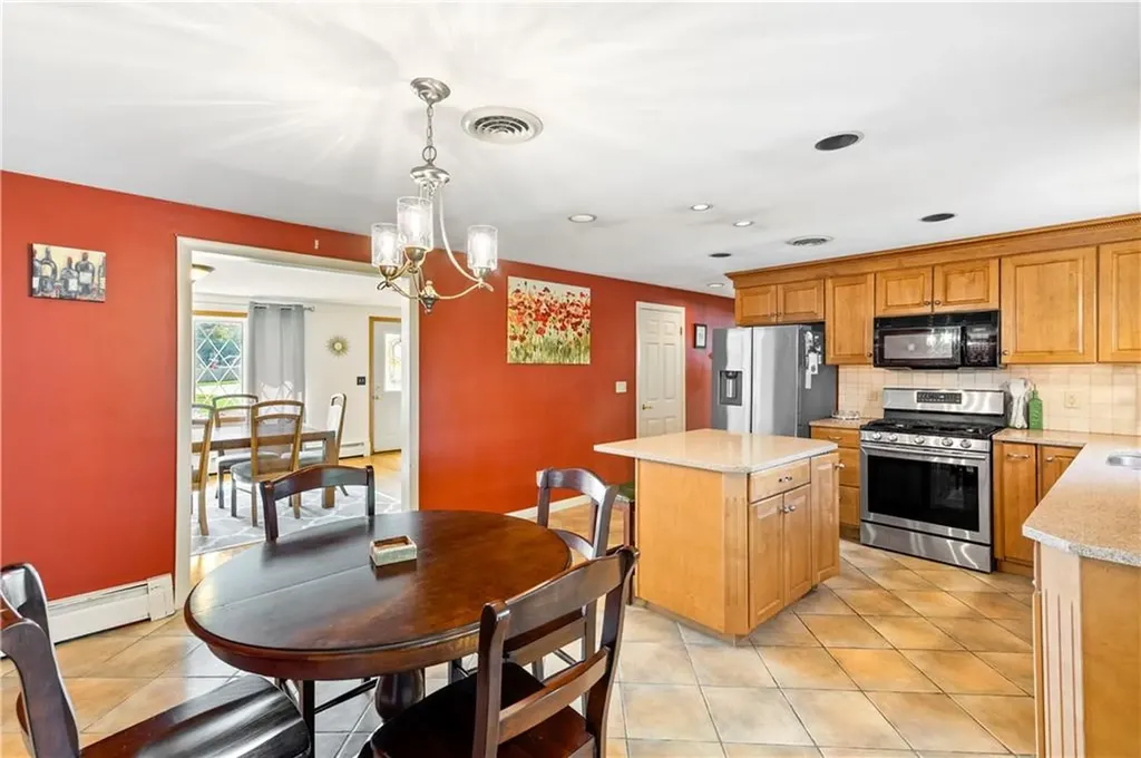 1 Mulberry Lane Lincoln RI 02865