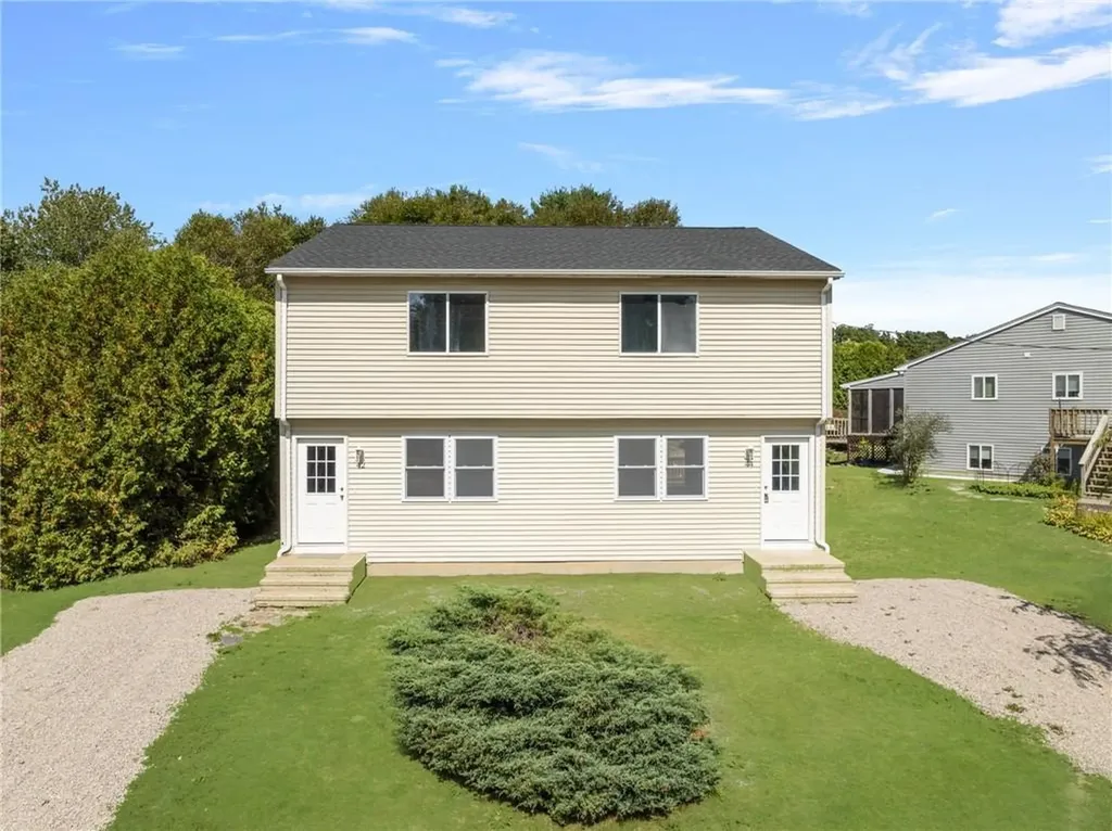 42 44 Meadowview Terrace Westerly RI 02891